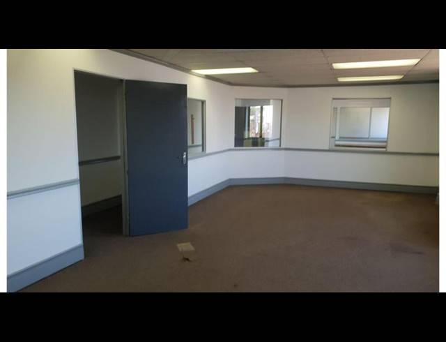 INDUSTRIAL PROPERTY TO RENT IN RANDJESPARK